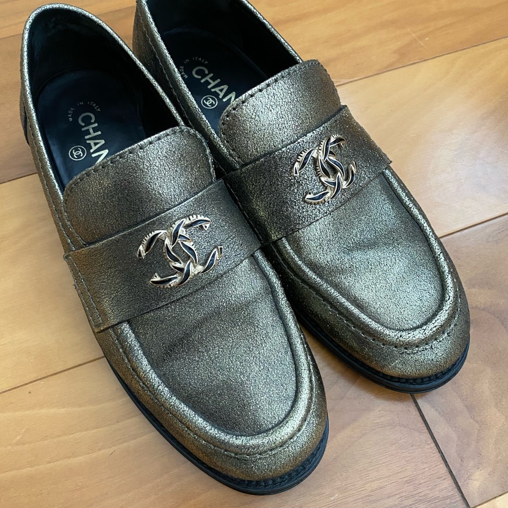 Channel shoes